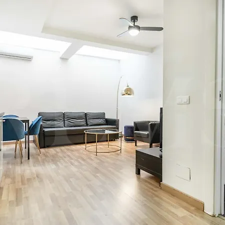 Modern Gem In Heart Of Malaga, Near Sights Rems Màlaga